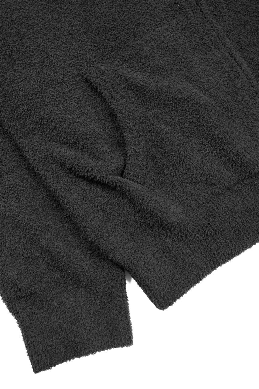 Load image into Gallery viewer, MASTERMIND WORLD LOUNGE FULL-ZIP HOODIE / SOFTLY BOA FLEECE (BLACK x CHARCOAL)