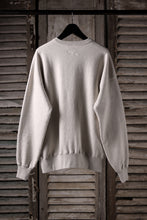 画像をギャラリービューアに読み込む, LASTMAN PRINTED CREW NECK -FC LM- (OATMEAL)