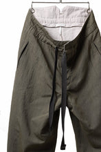 Load image into Gallery viewer, sus-sous trousers pierrot / C/L heavy poplin washer (OLIVE GREEN)