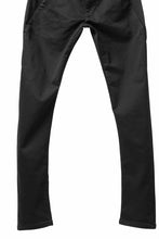 画像をギャラリービューアに読み込む, thom/krom OVER LOCKED SKINNY TROUSERS / STRETCH KNIT DENIM (BLACK)