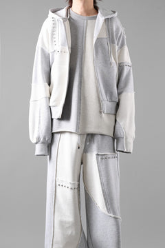 画像をギャラリービューアに読み込む, Feng Chen Wang PANELLED FULL ZIP HOODIE (GREY)