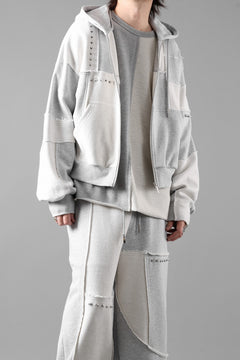 画像をギャラリービューアに読み込む, Feng Chen Wang PANELLED FULL ZIP HOODIE (GREY)
