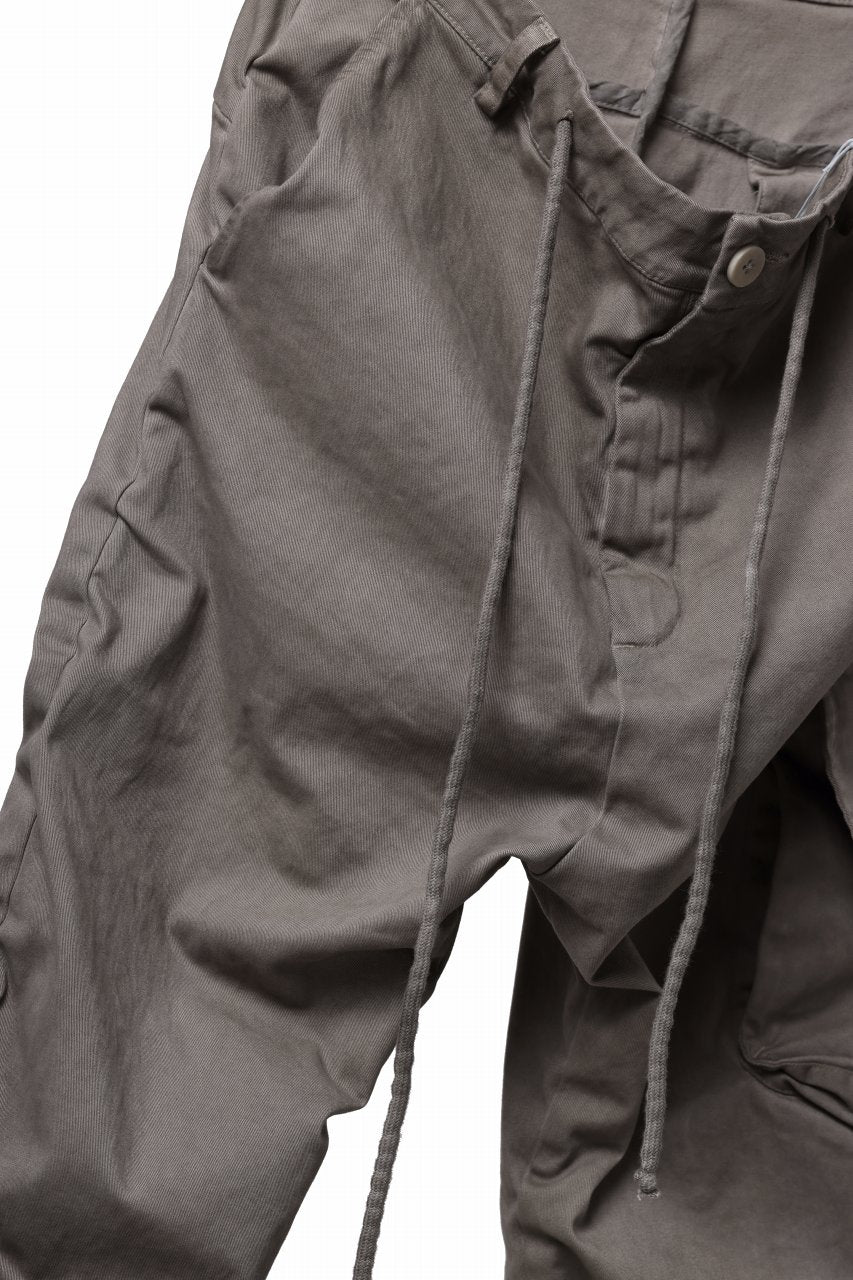 画像をギャラリービューアに読み込む, daub DYEING EASY CARGO GATHER PANTS / STRETCH DRILL PEACH HAND (TAUPE GREY)