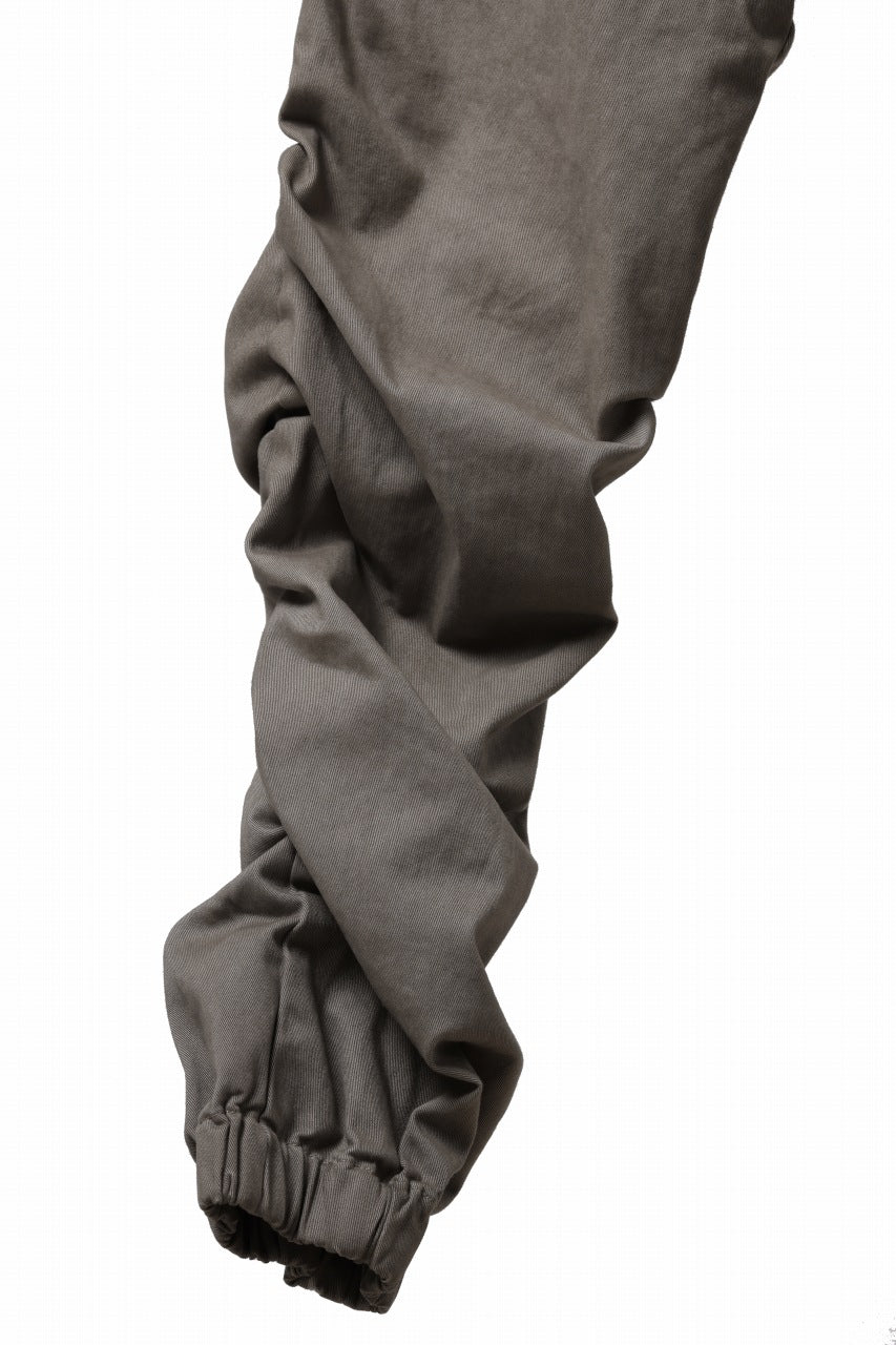 画像をギャラリービューアに読み込む, daub DYEING EASY CARGO GATHER PANTS / STRETCH DRILL PEACH HAND (TAUPE GREY)