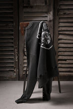 画像をギャラリービューアに読み込む, LASTMAN PRINTED CREW NECK -NFL- (BLACK)