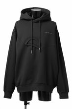 画像をギャラリービューアに読み込む, Feng Chen Wang 2 IN 1 HOODIE WITH FELTED BACKING (BLACK)