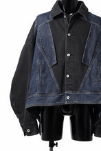 画像をギャラリービューアに読み込む, Feng Chen Wang DECONSTRUCTED DENIM JACKET (BLACK/NAVY)