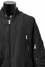 Load image into Gallery viewer, thom/krom FLIGHT BOMBER JACKET / WARM PADDED (BLACK)