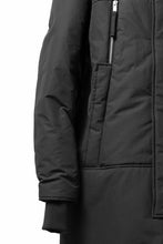 画像をギャラリービューアに読み込む, thom/krom HOODIE ZIP BOMBER COAT / WARM PADDED (BLACK)