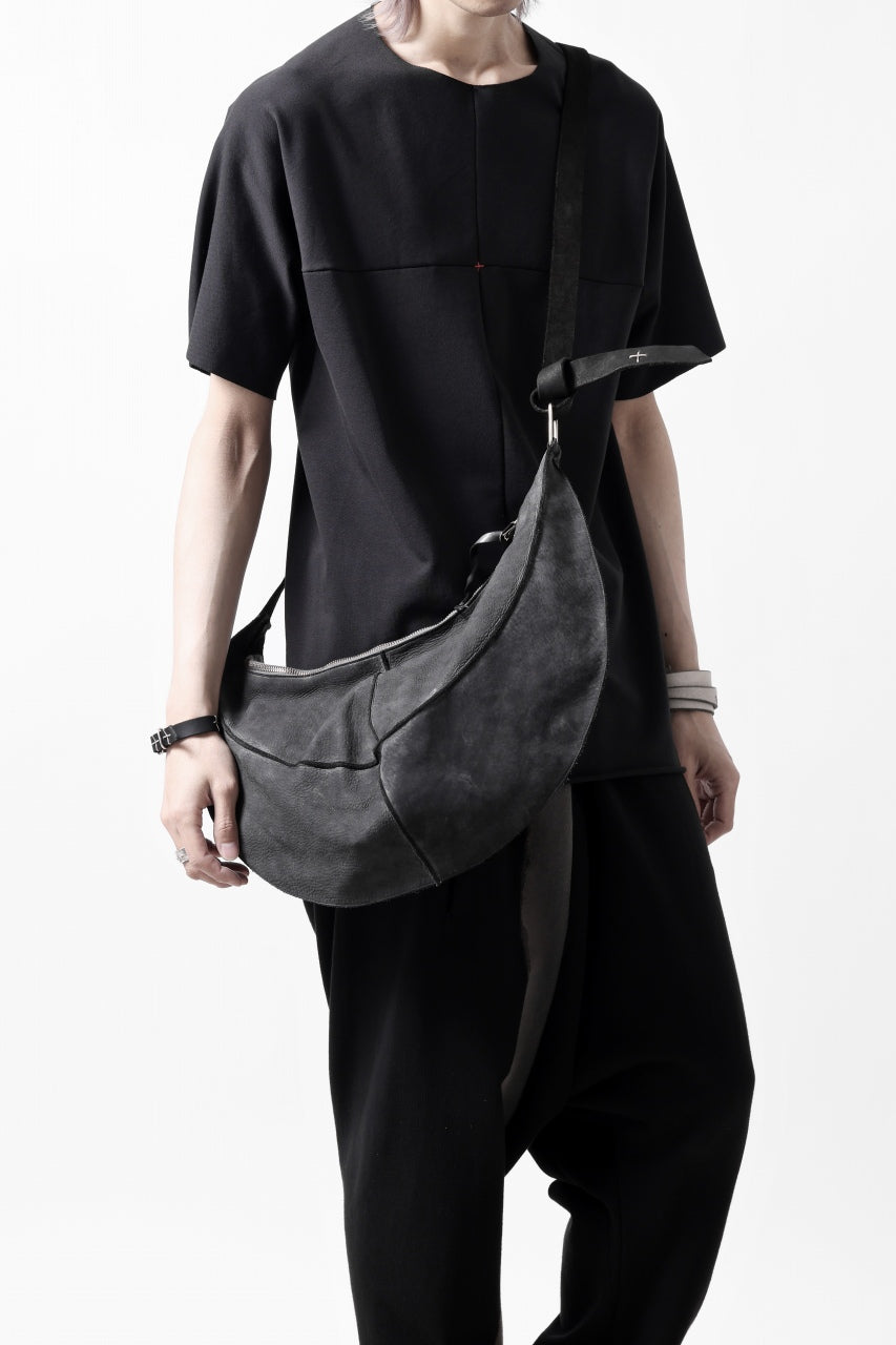 Load image into Gallery viewer, m.a+ medium banana belt bag / BO250/VOP1,2 (BLACK)