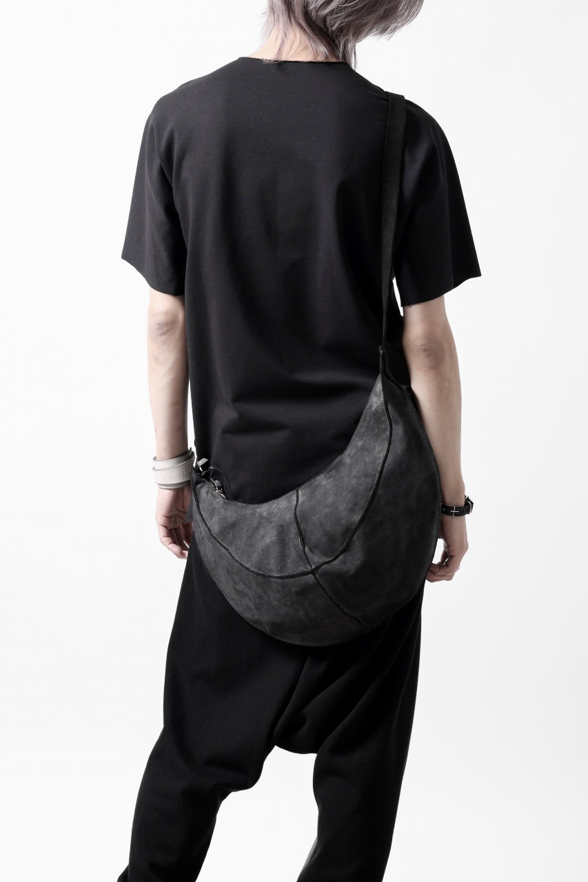 Load image into Gallery viewer, m.a+ medium banana belt bag / BO250/VOP1,2 (BLACK)