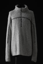 画像をギャラリービューアに読み込む, thom/krom HIGH COLLAR KNIT PULLOVER / ALPACA WOOL (LIGHT GREY)