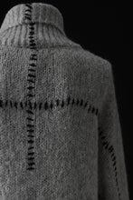 画像をギャラリービューアに読み込む, thom/krom HIGH COLLAR KNIT PULLOVER / ALPACA WOOL (LIGHT GREY)
