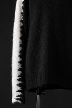 Load image into Gallery viewer, thom/krom MOCK NECK KNIT PULLOVER / ALPACA WOOL (WHITE x BLACK)