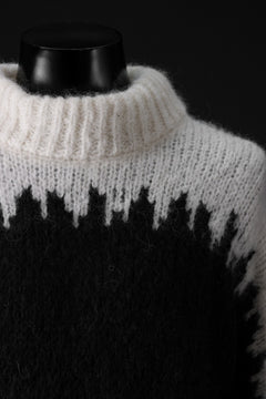 Load image into Gallery viewer, thom/krom MOCK NECK KNIT PULLOVER / ALPACA WOOL (WHITE x BLACK)