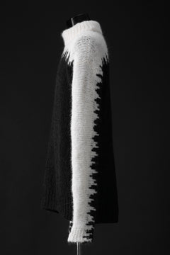 Load image into Gallery viewer, thom/krom MOCK NECK KNIT PULLOVER / ALPACA WOOL (WHITE x BLACK)