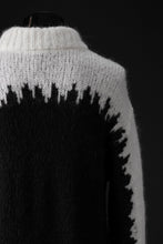 Load image into Gallery viewer, thom/krom MOCK NECK KNIT PULLOVER / ALPACA WOOL (WHITE x BLACK)