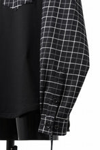 Load image into Gallery viewer, mastermind JAPAN DOCKING OVER TOPS / BOXY FIT (BLACK x BLACK PLAID)