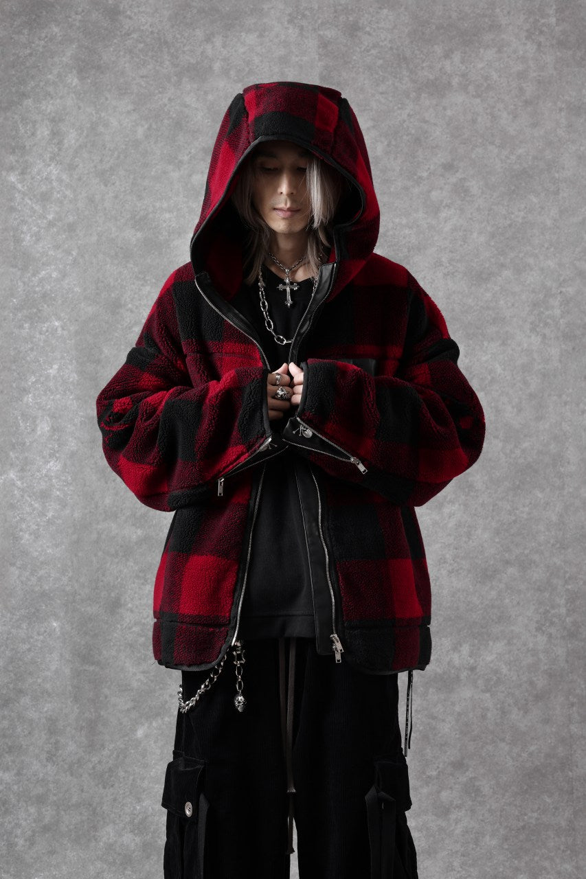 Load image into Gallery viewer, mastermind JAPAN BUFFALO-PLAID SHERPA JACKET / BOXY FIT (BLACK x RED)