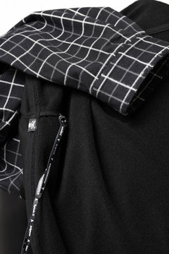 Load image into Gallery viewer, mastermind JAPAN DOCKING OVER TOPS / BOXY FIT (BLACK x BLACK PLAID)