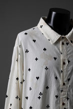 画像をギャラリービューアに読み込む, Aleksandr Manamis Mended Shirt / Tea Stain Dyed Cotton Gauze (QUATRE)