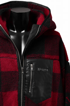 Load image into Gallery viewer, mastermind JAPAN BUFFALO-PLAID SHERPA JACKET / BOXY FIT (BLACK x RED)