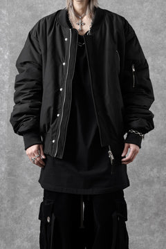 Load image into Gallery viewer, thom/krom FLIGHT BOMBER JACKET / WARM PADDED (BLACK)