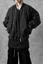 Load image into Gallery viewer, thom/krom FLIGHT BOMBER JACKET / WARM PADDED (BLACK)