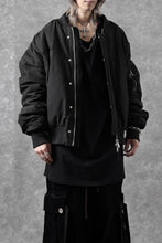 Load image into Gallery viewer, thom/krom FLIGHT BOMBER JACKET / WARM PADDED (BLACK)