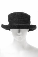 Load image into Gallery viewer, KLASICA CURVE BRIM VOLUME HAT / WOOL x ALPACA PILE (REVERSE PUFF)