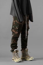 Load image into Gallery viewer, INDEPICT® EASY WAIST CARGO PANTS (CAMO)