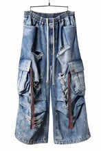 画像をギャラリービューアに読み込む, A.F ARTEFACT EXTREME WIDE CARGO PANTS / FADED AGING & DAMAGE DENIM (VINTAGE BLUE)
