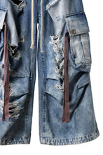 画像をギャラリービューアに読み込む, A.F ARTEFACT EXTREME WIDE CARGO PANTS / FADED AGING & DAMAGE DENIM (VINTAGE BLUE)