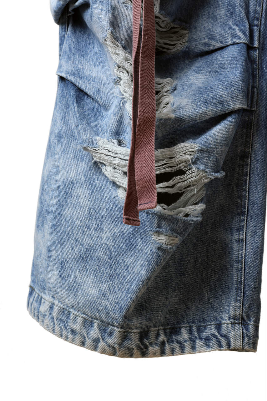 画像をギャラリービューアに読み込む, A.F ARTEFACT EXTREME WIDE CARGO PANTS / FADED AGING & DAMAGE DENIM (VINTAGE BLUE)