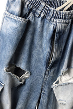 画像をギャラリービューアに読み込む, A.F ARTEFACT EXTREME WIDE CARGO PANTS / FADED AGING & DAMAGE DENIM (VINTAGE BLUE)