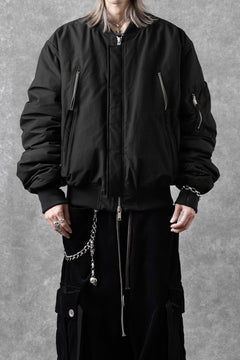 Load image into Gallery viewer, thom/krom FLIGHT BOMBER JACKET / WARM PADDED (BLACK)