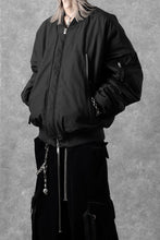 Load image into Gallery viewer, thom/krom FLIGHT BOMBER JACKET / WARM PADDED (BLACK)
