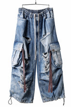 画像をギャラリービューアに読み込む, A.F ARTEFACT EXTREME WIDE CARGO PANTS / FADED AGING & DAMAGE DENIM (VINTAGE BLUE)