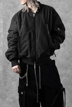 Load image into Gallery viewer, thom/krom FLIGHT BOMBER JACKET / WARM PADDED (BLACK)