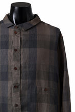画像をギャラリービューアに読み込む, Aleksandr Manamis Asymmetry Shirt / Organic Linen (CHECKED)