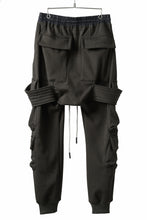 画像をギャラリービューアに読み込む, A.F ARTEFACT BOMBER HEAT BELTED SARROUEL CARGO PANTS (KHAKI)
