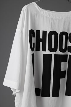 画像をギャラリービューアに読み込む, KATHARINE HAMNETT FABRIC SLOGAN TEE / CHOOSE LIFE (WHITE)