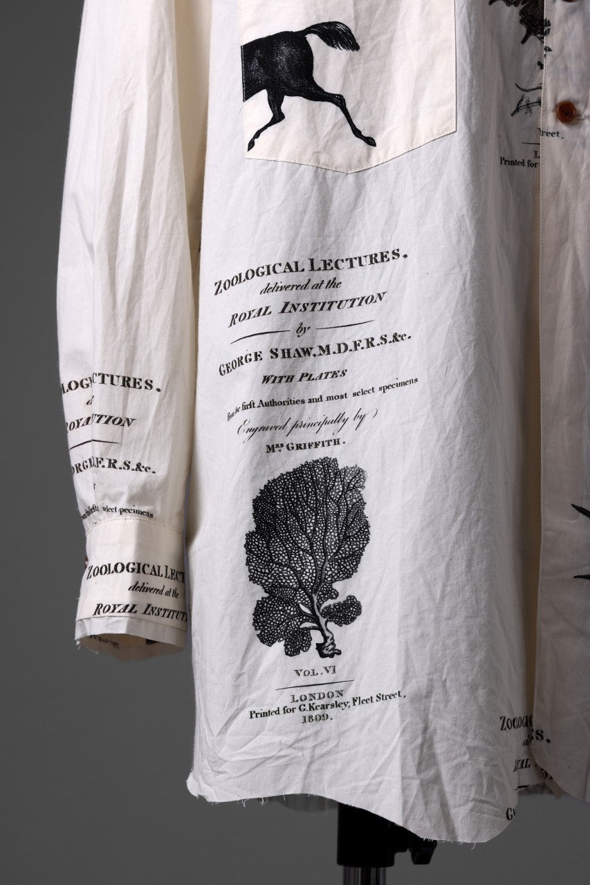 Aleksandr Manamis Short Collar Shirt / Type Writer Cotton (LECTURES)