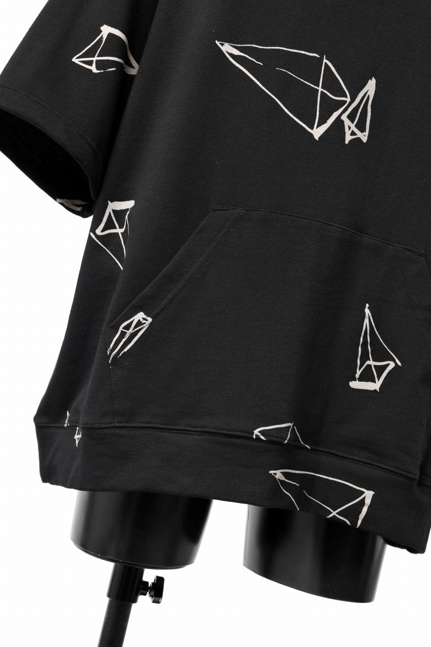 画像をギャラリービューアに読み込む, A.F ARTEFACT PYRA PATTERN PRINT SWEAT HOODIE SHORT SLEEVE (BLACK)