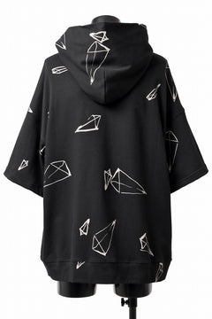 画像をギャラリービューアに読み込む, A.F ARTEFACT PYRA PATTERN PRINT SWEAT HOODIE SHORT SLEEVE (BLACK)