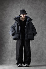画像をギャラリービューアに読み込む, Juun.J Hot Melt Short Down Jumper (GREEN)