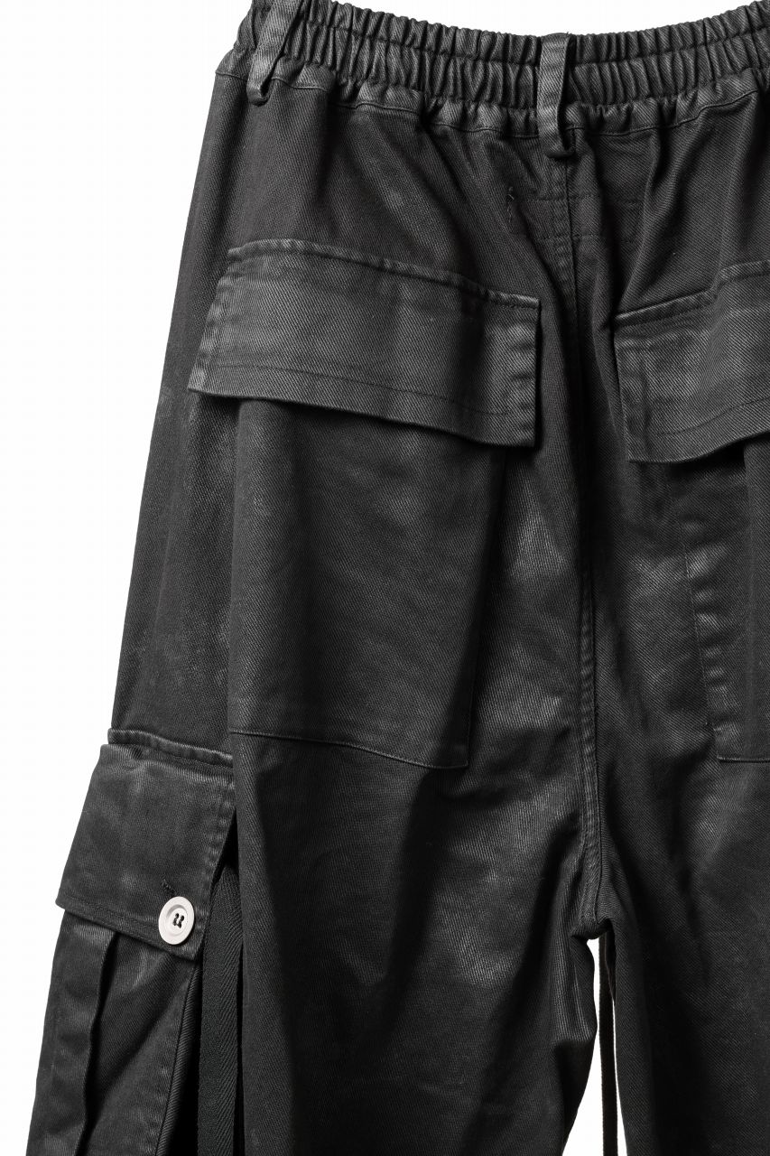 A.F ARTEFACT EXTREME WIDE CARGO PANTS / COATING TWILL (BLACK)