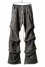 画像をギャラリービューアに読み込む, A.F ARTEFACT TUCK VOLUME BAGGY PANTS / VINTAGE DYED (KHAKI)