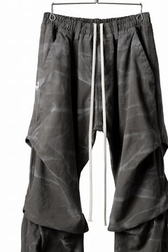 画像をギャラリービューアに読み込む, A.F ARTEFACT TUCK VOLUME BAGGY PANTS / VINTAGE DYED (KHAKI)