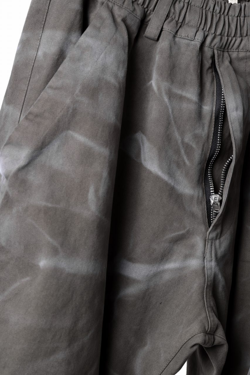 画像をギャラリービューアに読み込む, A.F ARTEFACT TUCK VOLUME BAGGY PANTS / VINTAGE DYED (KHAKI)
